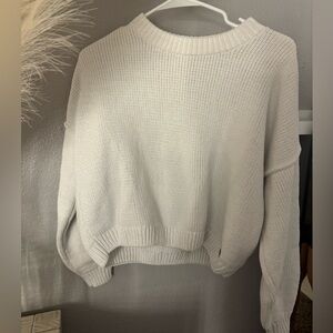 HOLLISTER cropped sweater